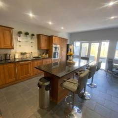 3 Bedroom House in Cardiff