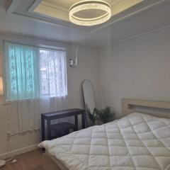 Small and Pretty House Near Busan Station, Pet-friendly, Suitable for 2 People