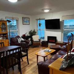 River View - Modern 4 Bedroom Bungalow
