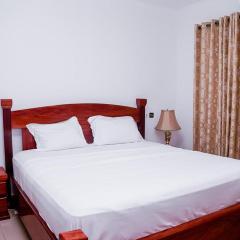 Luxury Villa AC Ensuite Room 6