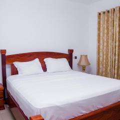 Luxury Villa AC Ensuite Room 8