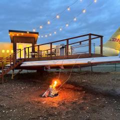 Pilot Lodge - Epic Alaskan Airplane Home DC-9