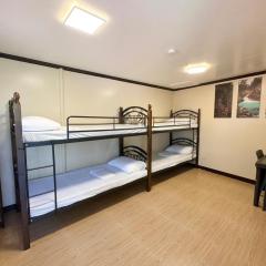 Nazarene Apartelle -R2