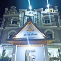 GRAD Miksoxy Hotel Vang Vieng