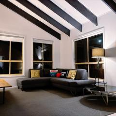 Spacious 3-Bed Home in Werribee!