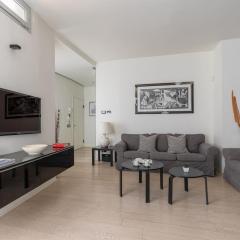 Style and Comfort in the Heart of Florence