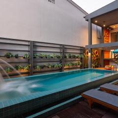 Recenta Style Phuket Town