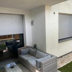 Lovely 2-bedroom apartment close to airport