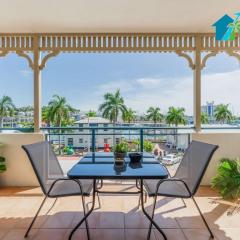 The Anchorage Escape Apartment - Steps away from City, Ferry and Stadium