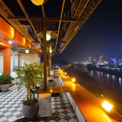 Khách sạn Việt Trung