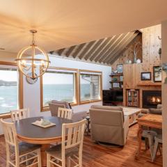 Idyllic Coastal Haven - Whale Watch in Depoe Bay!