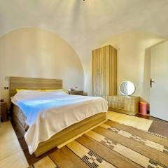 Charming Farm Stay with Barbecue Horses Monkeys and fun