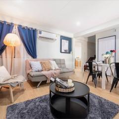 GM7 - Private House Downtown 2mins walk to metro