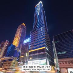 路徒Plus行旅-站前馆