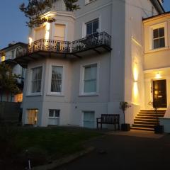 4 Sea View