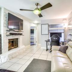 4 Mi to Dtwn Gem with Pool Access and Patio in Austin