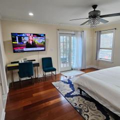 Luxury Hotel-Style Room in Queens, New York