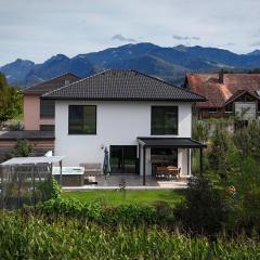 Luxus-Anwesen mit Charme - ganzes Haus mit Garten
