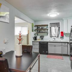 3 Mi to Dtwn Tacoma Pet-Friendly Home