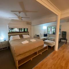 Gin's Rainforest stay -pet friendly