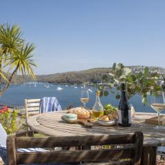 Dolly's Plaice, Fowey