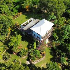 Private Hilltop - Garden Apartment - Orange Bay