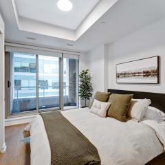 High-end Condo with Gym and walking distance to Parliament