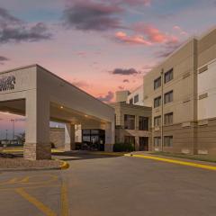 Comfort Inn & Suites Wichita Northeast
