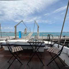 Sun Boat and Breakfast