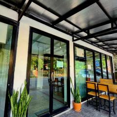 Jonah Hotel
