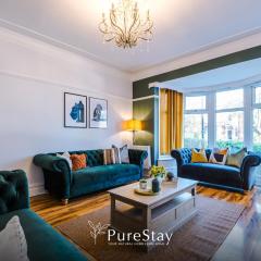 Huge House in Headingley Leeds - 6 Bedroom - 10 actual Beds - Sleeps 13 - by PureStay Accommodation