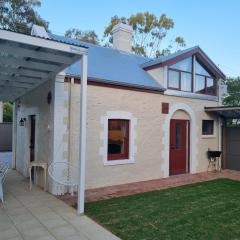 1860 Heritage Beachside Studio
