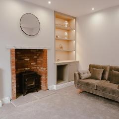 Charming 3 Bedroom Townhouse - Centrally Located