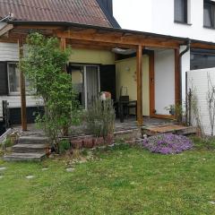 Doppelhaushälfte mit Garten