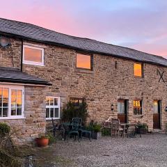 Riding house Farm Cottages