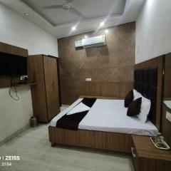 Hotel Silver Star Opp Old Bus Stand Panipat