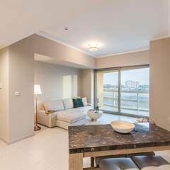 One Bedroom In Al Saadiyat Hosted By Voyage