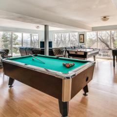 5 Mi to Area Attractions Home with Indoor Hot Tub