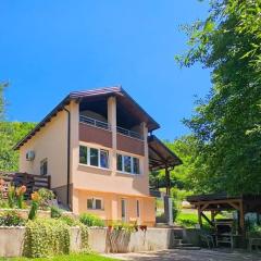 The best Riverfront house