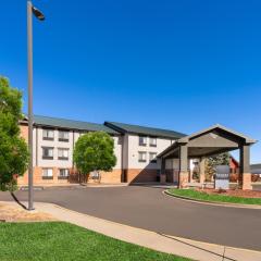 SYLO Hotel Denver Airport, a Ramada by Wyndham