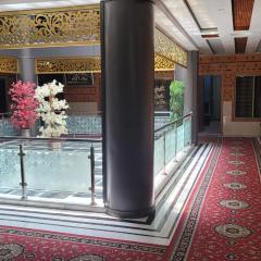 RELIANCE Hotel