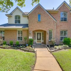 Patio, BBQ and Yard Family Retreat in Pearland