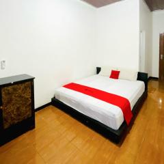 RedDoorz at Pantai Suwuk Kebumen