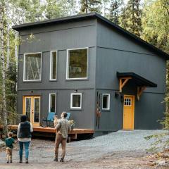 Gorgeous Cabin Settled in the Middle of the Mountain in Anchorage, Alaska