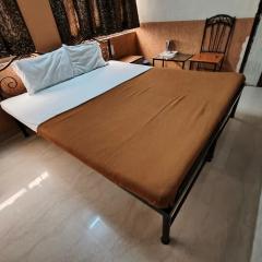 Hotel Girija Residency