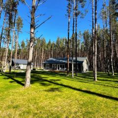 Reigi Holiday Home, Hiiumaa with Nordic HotTub & Sauna