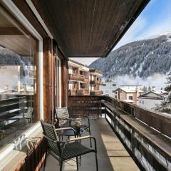 Luxe Davos Residence with Views Private Balcony