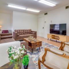 7 Mi to Downtown Toledo and Riverfront Cozy Apt!