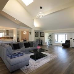 4bed, 2bath cozy-luxury-modern house