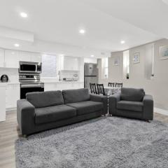 Cozy Ancaster Hamilton Apartment